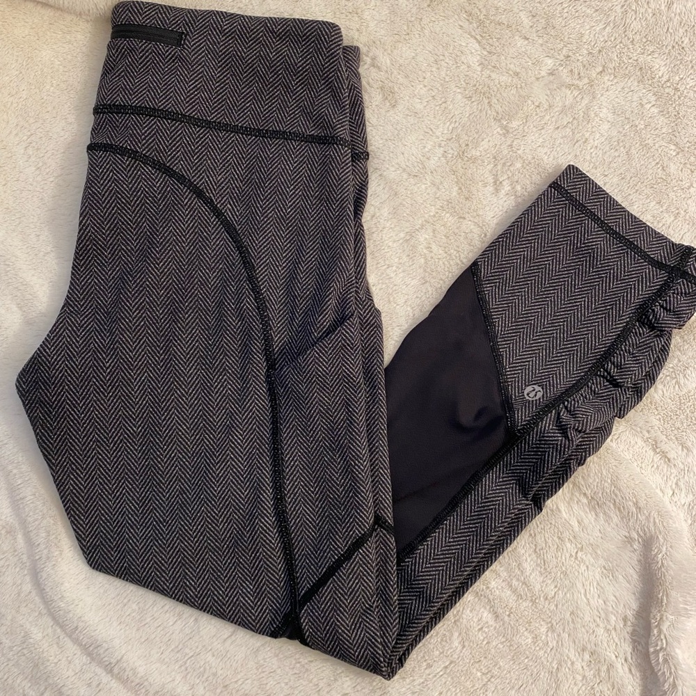 Lululemon 7/8 Herringbone Pace Rival